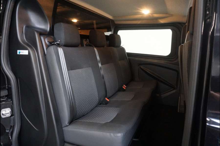 Ford Transit Custom 300 L2H1 Trend Dubbele Cabine Automaat Airco Navigatie Cruise control Camera Parkeersensoren Ford Transit Custom 300 L2H1 Trend Dubbele Cabine Automaat Airco Navigatie Cruise control Camera Parkeersensoren