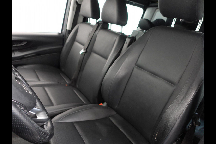 Mercedes-Benz Vito 114 CDI Automaat Dubbele Cabine 6-zits Navigatie Apple Carplay Trekhaak Cruise control  Euro6 Mercedes-Benz Vito 114 CDI Automaat Dubbele Cabine 6-zits Navigatie Apple Carplay Trekhaak Cruise control  Euro6