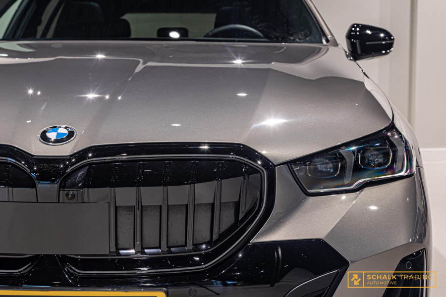 BMW 5 Serie Touring 520i|M-sport|Fiscal €68.000|HUD|H&K|Pano