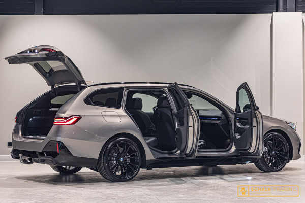 BMW 5 Serie Touring 520i|M-sport|Fiscal €68.000|HUD|H&K|Pano