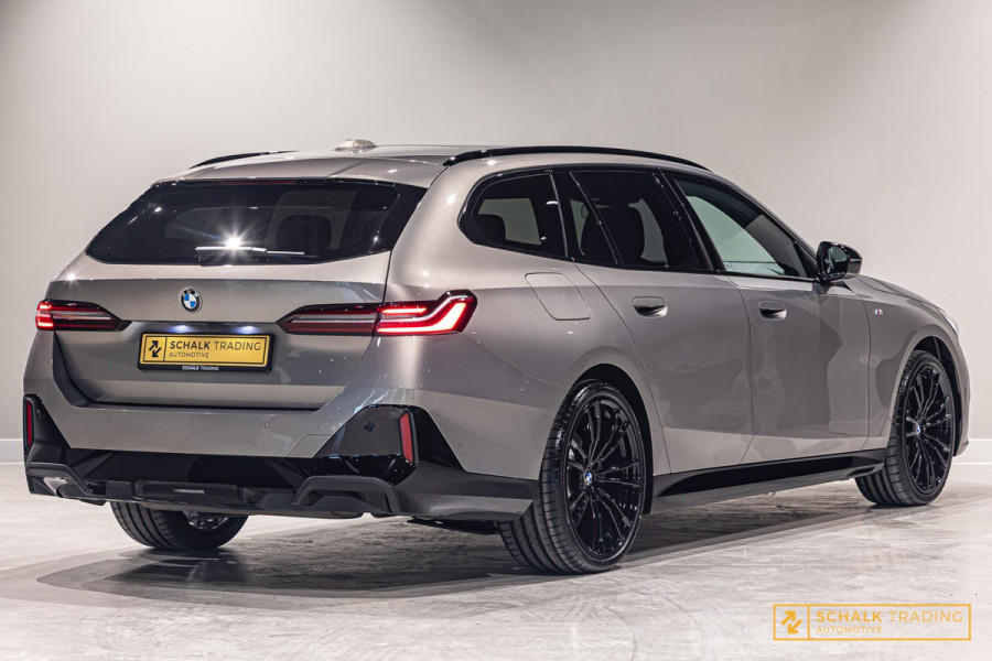 BMW 5 Serie Touring 520i|M-sport|Fiscal €68.000|HUD|H&K|Pano