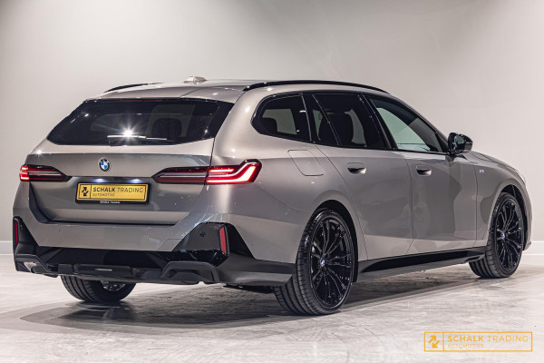 BMW 5 Serie Touring 520i|M-sport|Fiscal €68.000|HUD|H&K|Pano