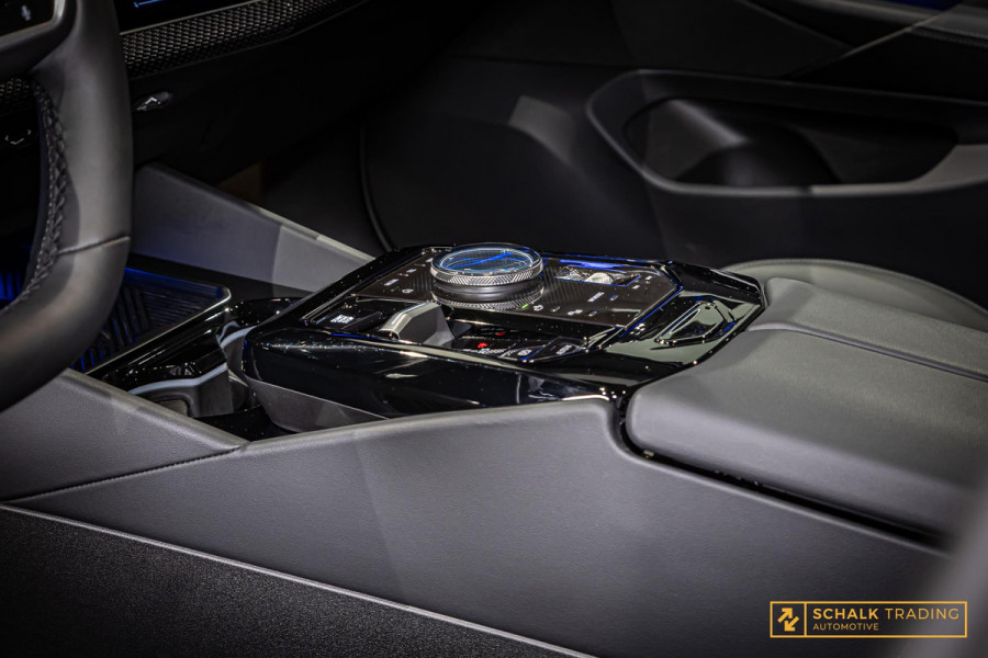 BMW 5 Serie Touring 520i|M-sport|Fiscal €68.000|HUD|H&K|Pano