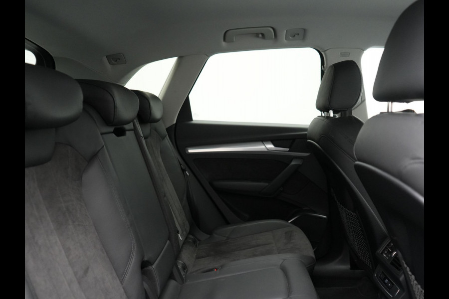 Audi Q5 50 TFSI e quattro S Line Plug In Hybrid 299pk Dealer O.H PHEV | Luchtvering | Trekhaak Af Fabriek | Adaptive Cruise | Camera | Virtual | Apple Carplay | Alcantara Sportstoelen Verwarmd | Keyless | Navigatie | DAB | Audi Q5 50 TFSI e quattro S Line Plug In Hybrid 299pk Dealer O.H PHEV | Luchtvering | Trekhaak Af Fabriek | Adaptive Cruise | Camera | Virtual | Apple Carplay | Alcantara Sportstoelen Verwarmd | Keyless | Navigatie | DAB |