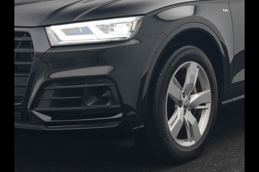 Audi Q5 50 TFSI e quattro S Line Plug In Hybrid 299pk Dealer O.H PHEV | Luchtvering | Trekhaak Af Fabriek | Adaptive Cruise | Camera | Virtual | Apple Carplay | Alcantara Sportstoelen Verwarmd | Keyless | Navigatie | DAB | Audi Q5 50 TFSI e quattro S Line Plug In Hybrid 299pk Dealer O.H PHEV | Luchtvering | Trekhaak Af Fabriek | Adaptive Cruise | Camera | Virtual | Apple Carplay | Alcantara Sportstoelen Verwarmd | Keyless | Navigatie | DAB |