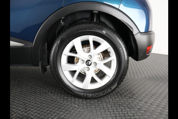 Renault Captur TCE LIMITED NAVI TREKHAAK GARANTIE TOT 6-2028* PARKEERSENSOREN ACHTER . BI-COLOR. Renault Captur TCE LIMITED NAVI TREKHAAK GARANTIE TOT 6-2028* PARKEERSENSOREN ACHTER . BI-COLOR.