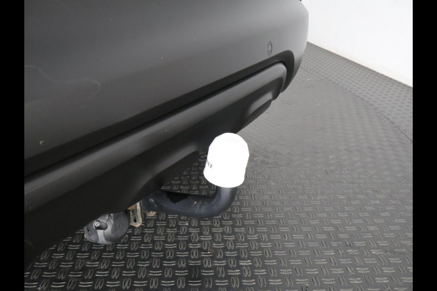 Renault Captur TCE LIMITED NAVI TREKHAAK GARANTIE TOT 6-2028* PARKEERSENSOREN ACHTER . BI-COLOR. Renault Captur TCE LIMITED NAVI TREKHAAK GARANTIE TOT 6-2028* PARKEERSENSOREN ACHTER . BI-COLOR.