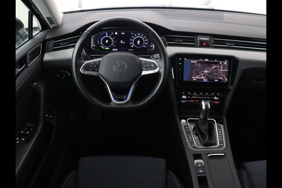 Volkswagen Passat 1.4 TSI PHEV GTE | Stoelverwarming | Massage | Virtual Cockpit | Park Assist | Carplay | Camera | Matrix LED | Adaptive cruise | Navigatie | Side Assist | Plug In Volkswagen Passat 1.4 TSI PHEV GTE | Stoelverwarming | Massage | Virtual Cockpit | Park Assist | Carplay | Camera | Matrix LED | Adaptive cruise | Navigatie | Side Assist | Plug In
