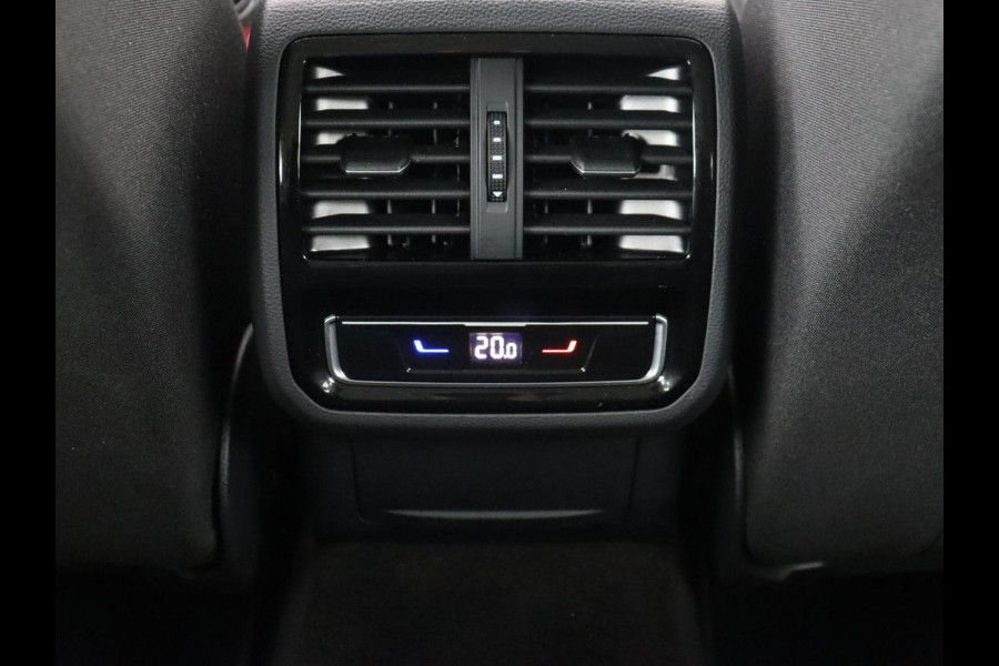 Volkswagen Passat 1.4 TSI PHEV GTE | Stoelverwarming | Massage | Virtual Cockpit | Park Assist | Carplay | Camera | Matrix LED | Adaptive cruise | Navigatie | Side Assist | Plug In Volkswagen Passat 1.4 TSI PHEV GTE | Stoelverwarming | Massage | Virtual Cockpit | Park Assist | Carplay | Camera | Matrix LED | Adaptive cruise | Navigatie | Side Assist | Plug In
