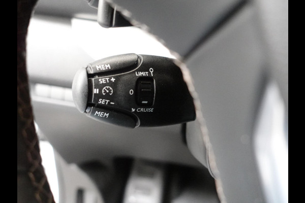 Opel Vivaro 2.0 CDTI L3H1 Dubbele Cabine Edition Automaat Airco Navi Trekhaak Apple Carplay