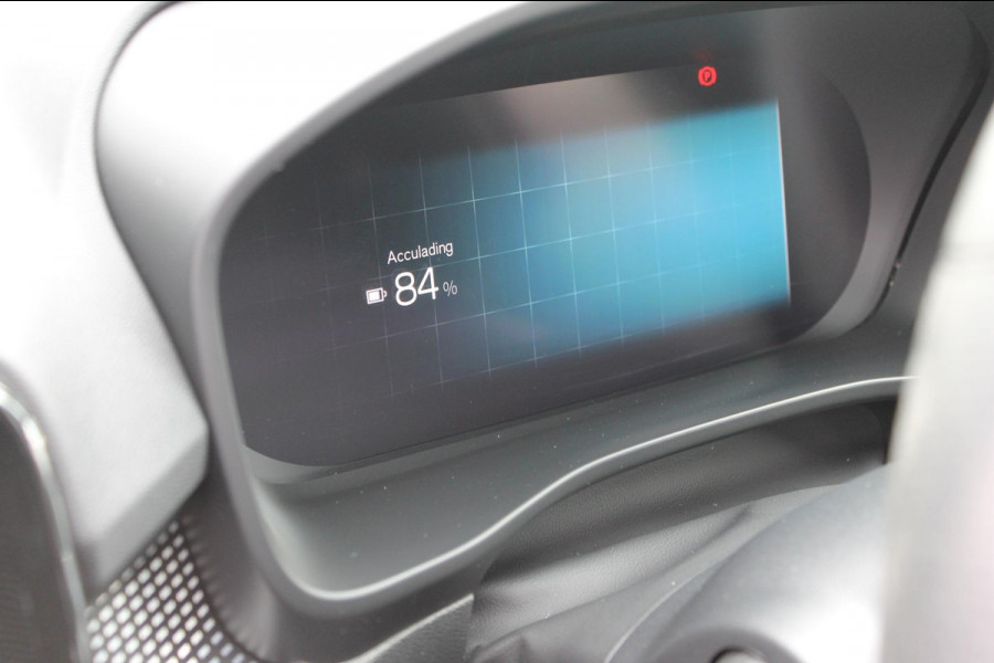 Volvo XC40 Recharge P8 AWD R-Design 20" lm velgen / Warmtepomp / Extra getint glas vanaf de B-Stijl / Google infotainment