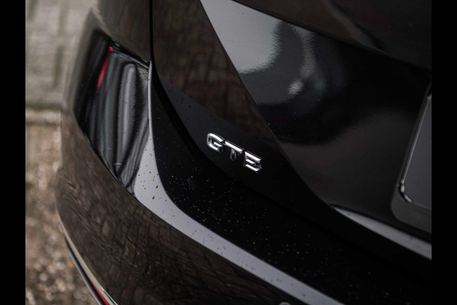 Volkswagen Passat 1.4 TSI GTE Highline | Trekhaak | 360° Camera | ACC | Dealer Onderhouden