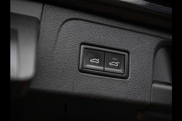 Volkswagen Passat 1.4 TSI GTE Highline | Trekhaak | 360° Camera | ACC | Dealer Onderhouden