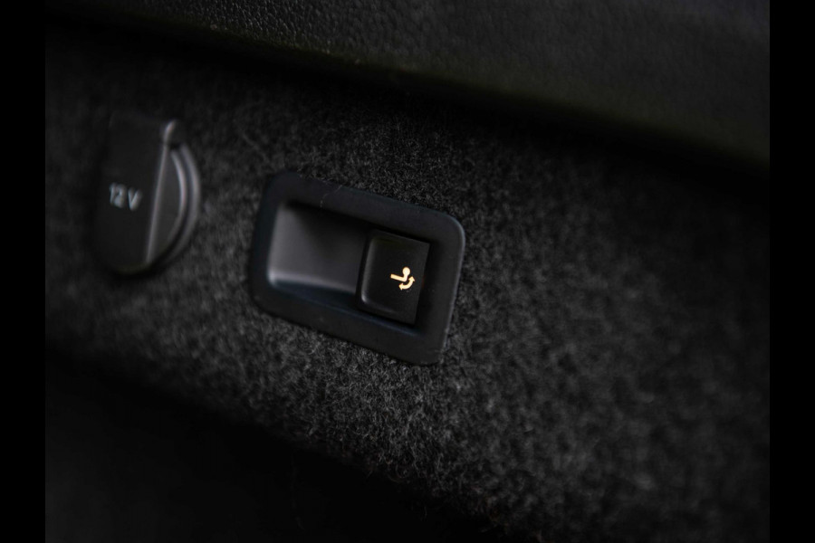 Volkswagen Passat 1.4 TSI GTE Highline | Trekhaak | 360° Camera | ACC | Dealer Onderhouden