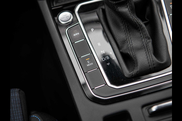 Volkswagen Passat 1.4 TSI GTE Highline | Trekhaak | 360° Camera | ACC | Dealer Onderhouden