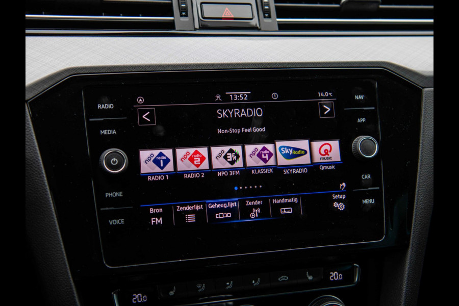 Volkswagen Passat 1.4 TSI GTE Highline | Trekhaak | 360° Camera | ACC | Dealer Onderhouden