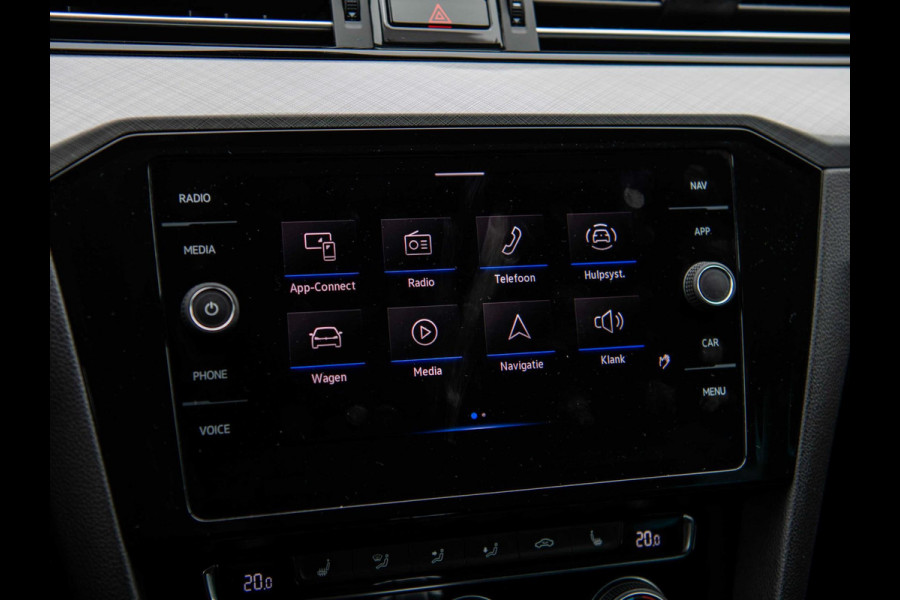 Volkswagen Passat 1.4 TSI GTE Highline | Trekhaak | 360° Camera | ACC | Dealer Onderhouden