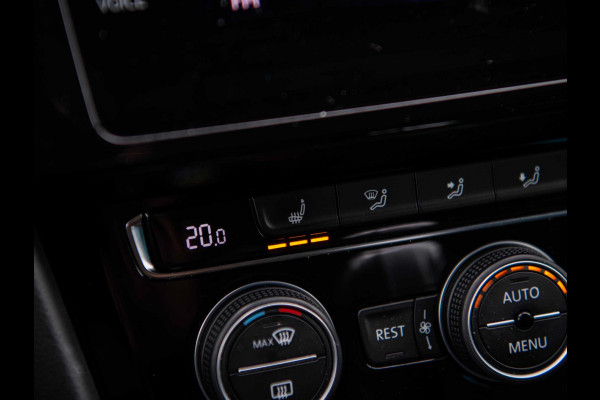 Volkswagen Passat 1.4 TSI GTE Highline | Trekhaak | 360° Camera | ACC | Dealer Onderhouden