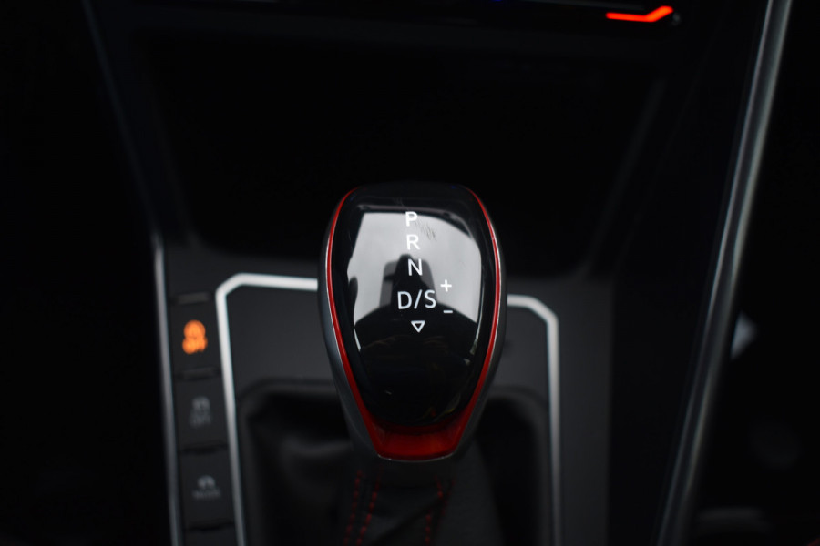 Volkswagen Polo GTI 2.0 TSI 210PK DSG VIRTUAL/LED/CARPLAY