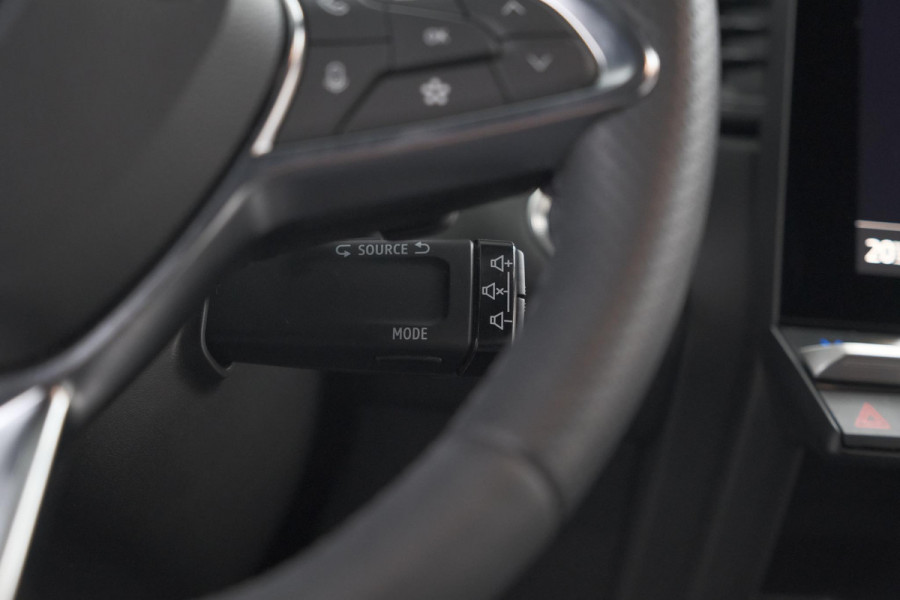 Renault Captur Mild Hybrid 160 EDC Techno | Pack Winter | Camera | Adaptieve Cruise Control | Apple Carplay