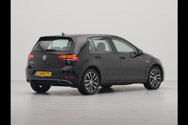 Volkswagen e-Golf E-DITION 136pk Navigatie Warmtepomp Stoelverwarming Acc Carplay 287 Volkswagen e-Golf E-DITION 136pk Navigatie Warmtepomp Stoelverwarming Acc Carplay 287