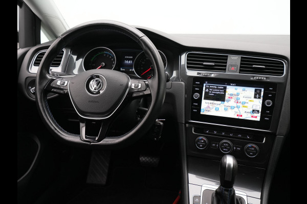 Volkswagen e-Golf E-DITION 136pk Navigatie Warmtepomp Stoelverwarming Acc Carplay 287 Volkswagen e-Golf E-DITION 136pk Navigatie Warmtepomp Stoelverwarming Acc Carplay 287