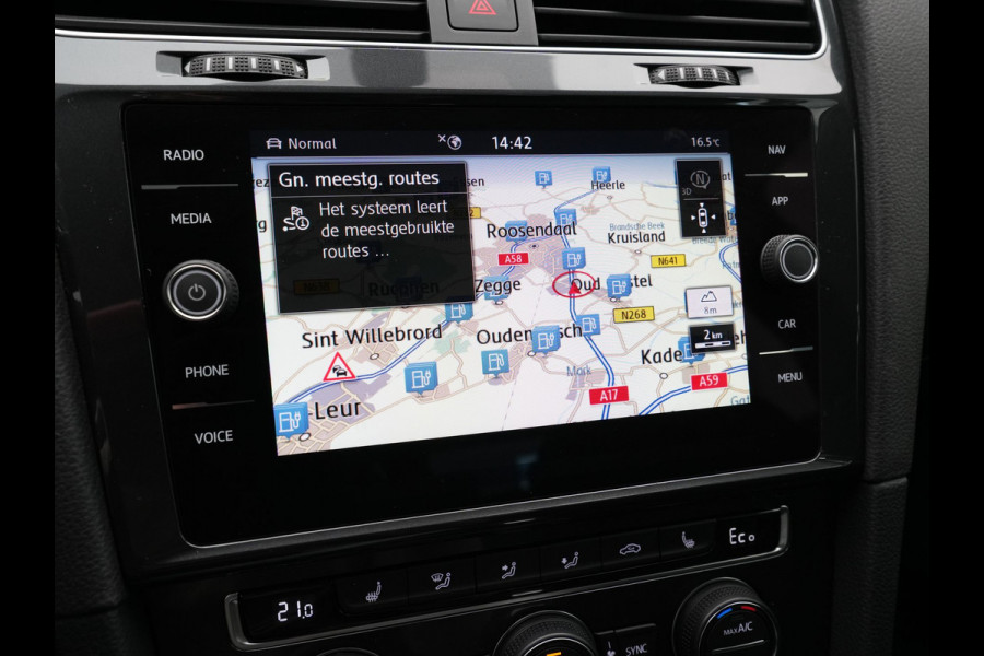 Volkswagen e-Golf E-DITION 136pk Navigatie Warmtepomp Stoelverwarming Acc Carplay 287 Volkswagen e-Golf E-DITION 136pk Navigatie Warmtepomp Stoelverwarming Acc Carplay 287