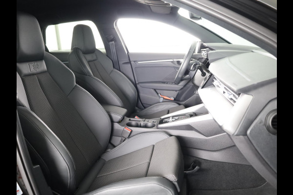 Audi A3 Sportback 35 TFSI S edition | Verlengde Garantie | Optiek zwart pakket | Parkeersensoren achterzijde | Afneembare trekhaak | Audi A3 Sportback 35 TFSI S edition | Verlengde Garantie | Optiek zwart pakket | Parkeersensoren achterzijde | Afneembare trekhaak |