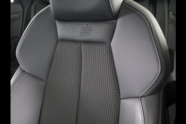 Audi A3 Sportback 35 TFSI S edition | Verlengde Garantie | Optiek zwart pakket | Parkeersensoren achterzijde | Afneembare trekhaak | Audi A3 Sportback 35 TFSI S edition | Verlengde Garantie | Optiek zwart pakket | Parkeersensoren achterzijde | Afneembare trekhaak |