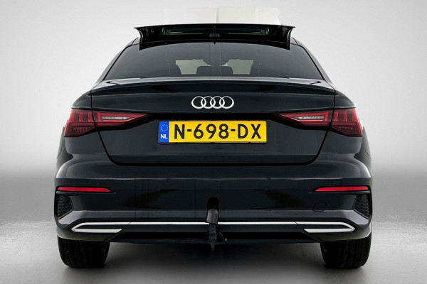 Audi A3 Limousine 30 TFSI Business edition (PANORAMADAK, ELEKT. WEGKLAPBARE TREKHAAK, SPORTSTOELEN, 1e EIGENAAR) Audi A3 Limousine 30 TFSI Business edition (PANORAMADAK, ELEKT. WEGKLAPBARE TREKHAAK, SPORTSTOELEN, 1e EIGENAAR)