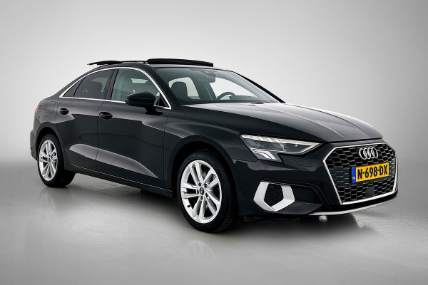 Audi A3 Limousine 30 TFSI Business edition (PANORAMADAK, ELEKT. WEGKLAPBARE TREKHAAK, SPORTSTOELEN, 1e EIGENAAR) Audi A3 Limousine 30 TFSI Business edition (PANORAMADAK, ELEKT. WEGKLAPBARE TREKHAAK, SPORTSTOELEN, 1e EIGENAAR)