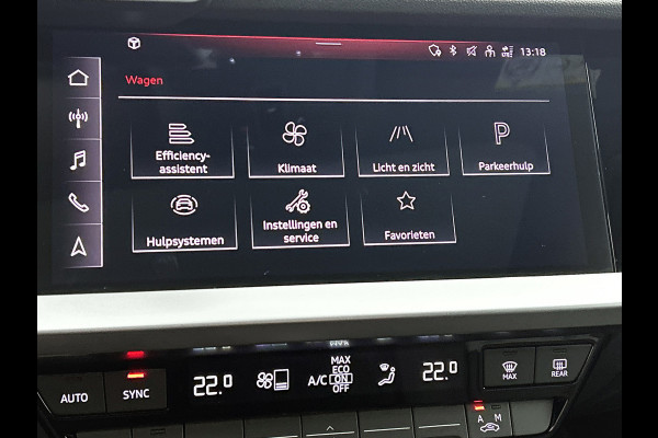 Audi A3 Limousine 30 TFSI Business edition (PANORAMADAK, ELEKT. WEGKLAPBARE TREKHAAK, SPORTSTOELEN, 1e EIGENAAR) Audi A3 Limousine 30 TFSI Business edition (PANORAMADAK, ELEKT. WEGKLAPBARE TREKHAAK, SPORTSTOELEN, 1e EIGENAAR)