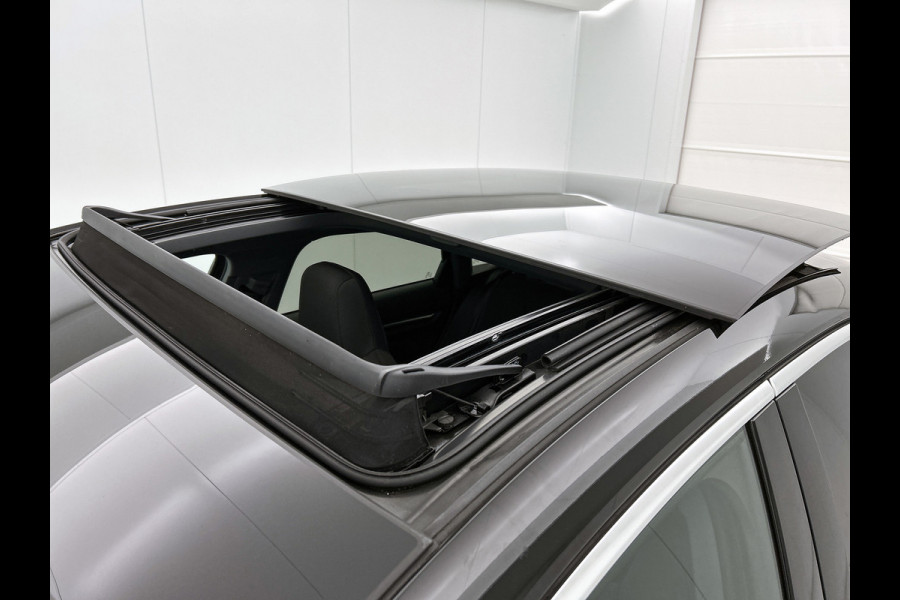 Audi A3 Limousine 30 TFSI Business edition (PANORAMADAK, ELEKT. WEGKLAPBARE TREKHAAK, SPORTSTOELEN, 1e EIGENAAR) Audi A3 Limousine 30 TFSI Business edition (PANORAMADAK, ELEKT. WEGKLAPBARE TREKHAAK, SPORTSTOELEN, 1e EIGENAAR)
