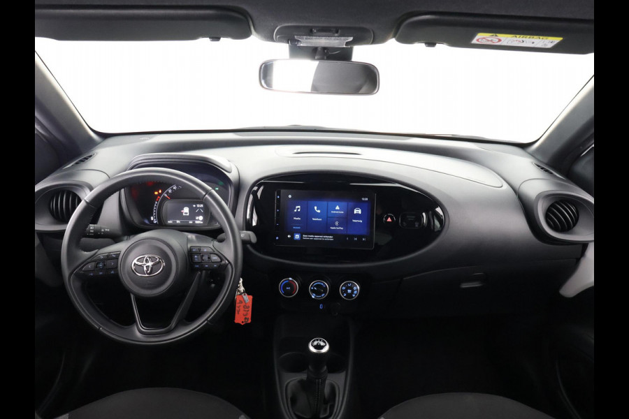 Toyota Aygo X 1.0 VVT-i PLAY SPECIAL EDITION GARANTIE 3-2034 AIRCO.CARPLAY NAVIGATIE.CAMERA ETC Toyota Aygo X 1.0 VVT-i PLAY SPECIAL EDITION GARANTIE 3-2034 AIRCO.CARPLAY NAVIGATIE.CAMERA ETC