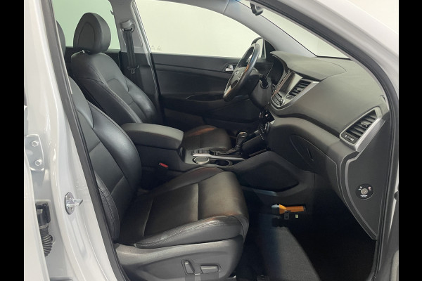 Hyundai Tucson 1.7 CRDi HP Premium Automaat / Camera / Navi / Leder / Trekhaak Hyundai Tucson 1.7 CRDi HP Premium Automaat / Camera / Navi / Leder / Trekhaak