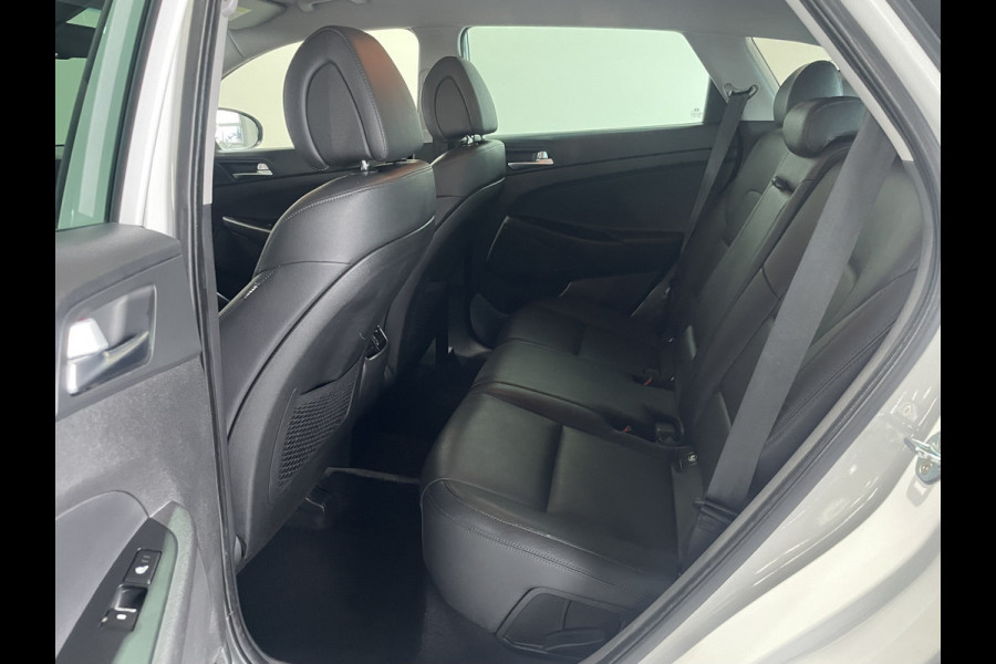 Hyundai Tucson 1.7 CRDi HP Premium Automaat / Camera / Navi / Leder / Trekhaak Hyundai Tucson 1.7 CRDi HP Premium Automaat / Camera / Navi / Leder / Trekhaak