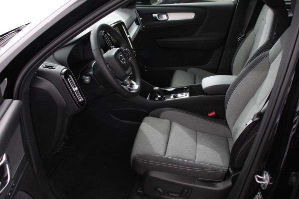 Volvo XC40 1.5 T5 Plug-in hybrid Plus Dark Navigatie Climate Control Adaptive Cruise Control  18"LMV Parkeer sensoren Dab Led Volvo XC40 1.5 T5 Plug-in hybrid Plus Dark Navigatie Climate Control Adaptive Cruise Control  18"LMV Parkeer sensoren Dab Led