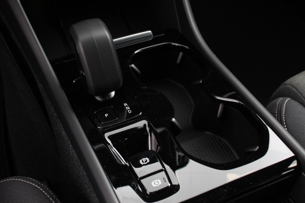 Volvo XC40 1.5 T5 Plug-in hybrid Plus Dark Navigatie Climate Control Adaptive Cruise Control  18"LMV Parkeer sensoren Dab Led Volvo XC40 1.5 T5 Plug-in hybrid Plus Dark Navigatie Climate Control Adaptive Cruise Control  18"LMV Parkeer sensoren Dab Led
