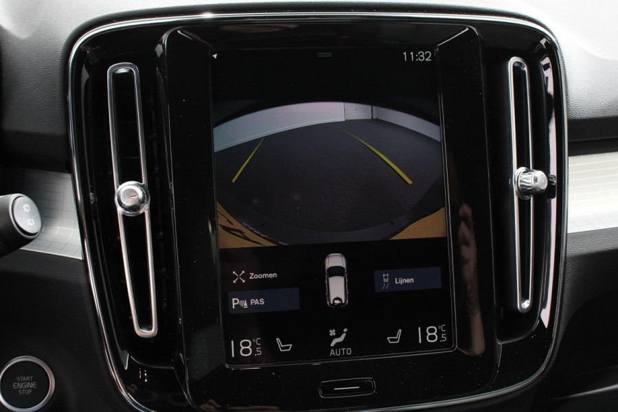 Volvo XC40 1.5 T5 Plug-in hybrid Plus Dark Navigatie Climate Control Adaptive Cruise Control  18"LMV Parkeer sensoren Dab Led Volvo XC40 1.5 T5 Plug-in hybrid Plus Dark Navigatie Climate Control Adaptive Cruise Control  18"LMV Parkeer sensoren Dab Led