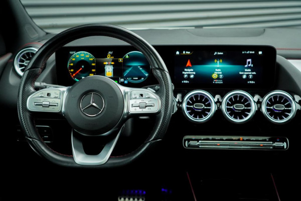 Mercedes-Benz EQA 250+ AMG Line 71 kWh / Pano / Adaptive Cruise / Stoelverwarming