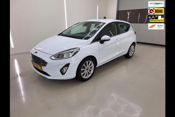 Ford Fiesta 1.0 EcoBoost Titanium CLIMAAT CONTROL LM VELGEN CARPLAY Ford Fiesta 1.0 EcoBoost Titanium CLIMAAT CONTROL LM VELGEN CARPLAY