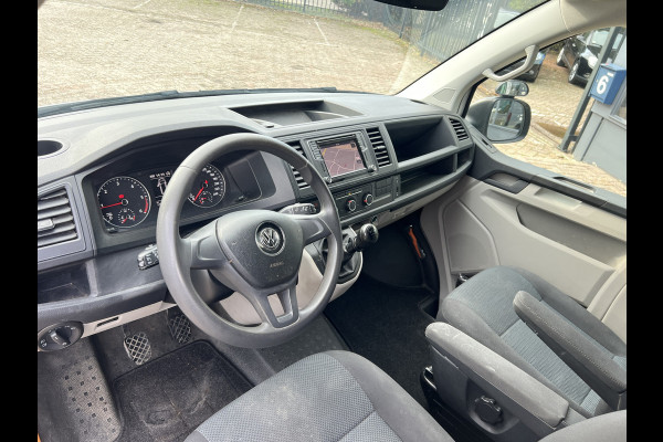 Volkswagen Transporter 2.0 TDI L2H1 Imperiaal/Navi/Trekhaak Volkswagen Transporter 2.0 TDI L2H1 Imperiaal/Navi/Trekhaak