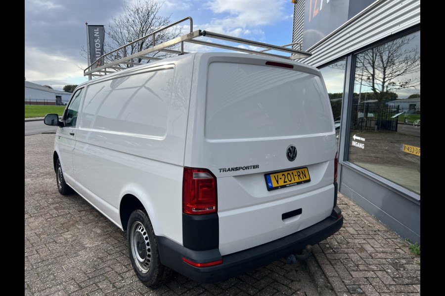 Volkswagen Transporter 2.0 TDI L2H1 Imperiaal/Navi/Trekhaak Volkswagen Transporter 2.0 TDI L2H1 Imperiaal/Navi/Trekhaak