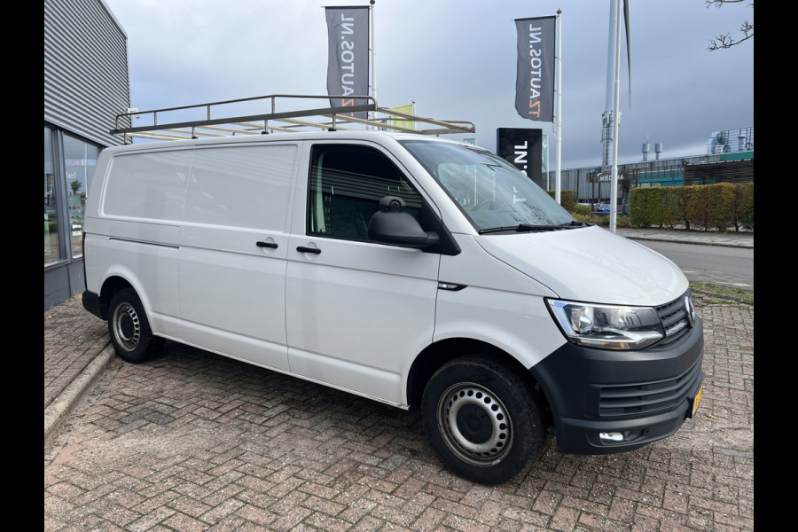 Volkswagen Transporter 2.0 TDI L2H1 Imperiaal/Navi/Trekhaak Volkswagen Transporter 2.0 TDI L2H1 Imperiaal/Navi/Trekhaak