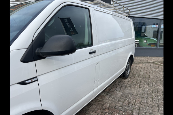 Volkswagen Transporter 2.0 TDI L2H1 Imperiaal/Navi/Trekhaak Volkswagen Transporter 2.0 TDI L2H1 Imperiaal/Navi/Trekhaak