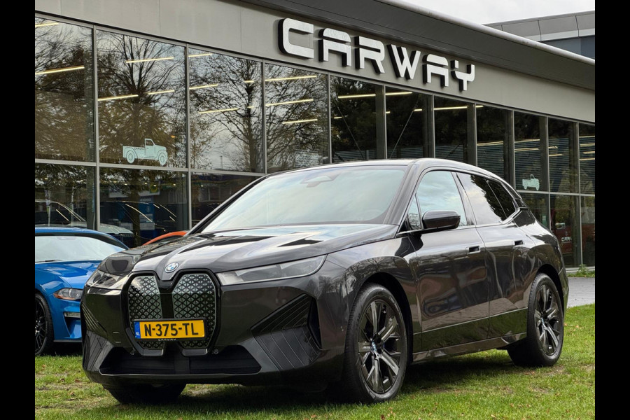BMW iX xDrive40 Executive 77 kWh NL-Auto BMW iX xDrive40 Executive 77 kWh NL-Auto