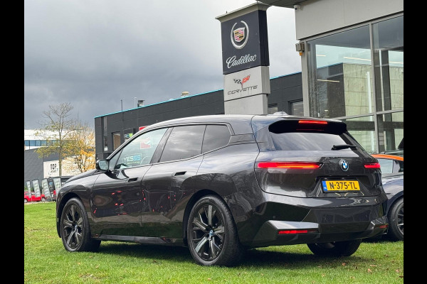 BMW iX xDrive40 Executive 77 kWh NL-Auto BMW iX xDrive40 Executive 77 kWh NL-Auto