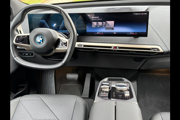BMW iX xDrive40 Executive 77 kWh NL-Auto BMW iX xDrive40 Executive 77 kWh NL-Auto