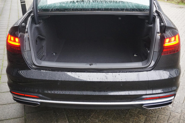 Audi A4 Limousine 35 TFSI 150PK Virtual Cockpit/Sportstoelen/ Origineel Nederlands/1e Eigenaar. Audi A4 Limousine 35 TFSI 150PK Virtual Cockpit/Sportstoelen/ Origineel Nederlands/1e Eigenaar.