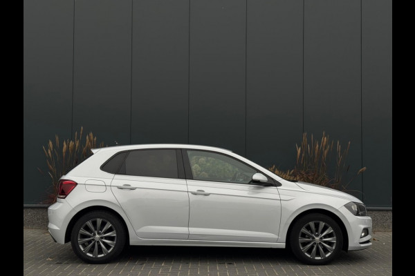 Volkswagen Polo 1.0 TSI Highline NAVI APPLE CARPLAY SPORTVELGEN PDC LEDER Volkswagen Polo 1.0 TSI Highline NAVI APPLE CARPLAY SPORTVELGEN PDC LEDER